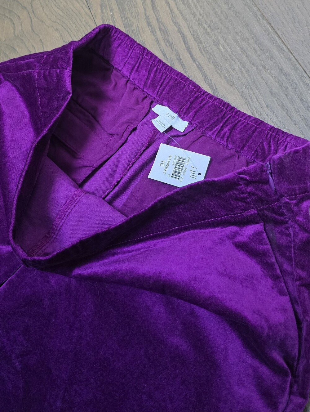 ๐๏ธ J. Jill Velveteen Stretch Slim Leg Trouser in Sugarbeet Purple - Picture 6 of 13